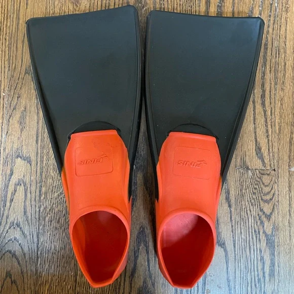 Kids swim fins - Picture 1 of 4